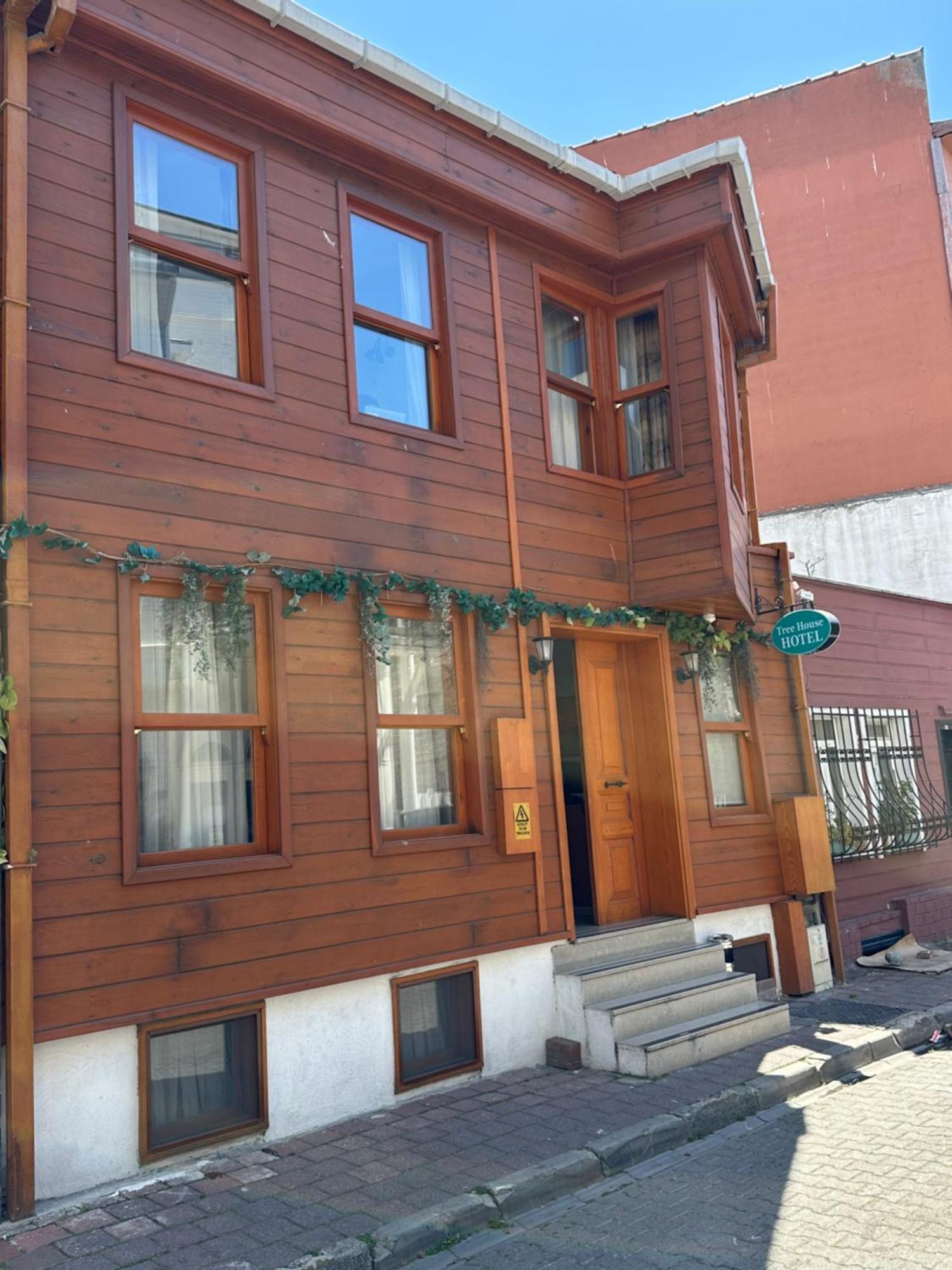 Tree House Otel — Photos 1